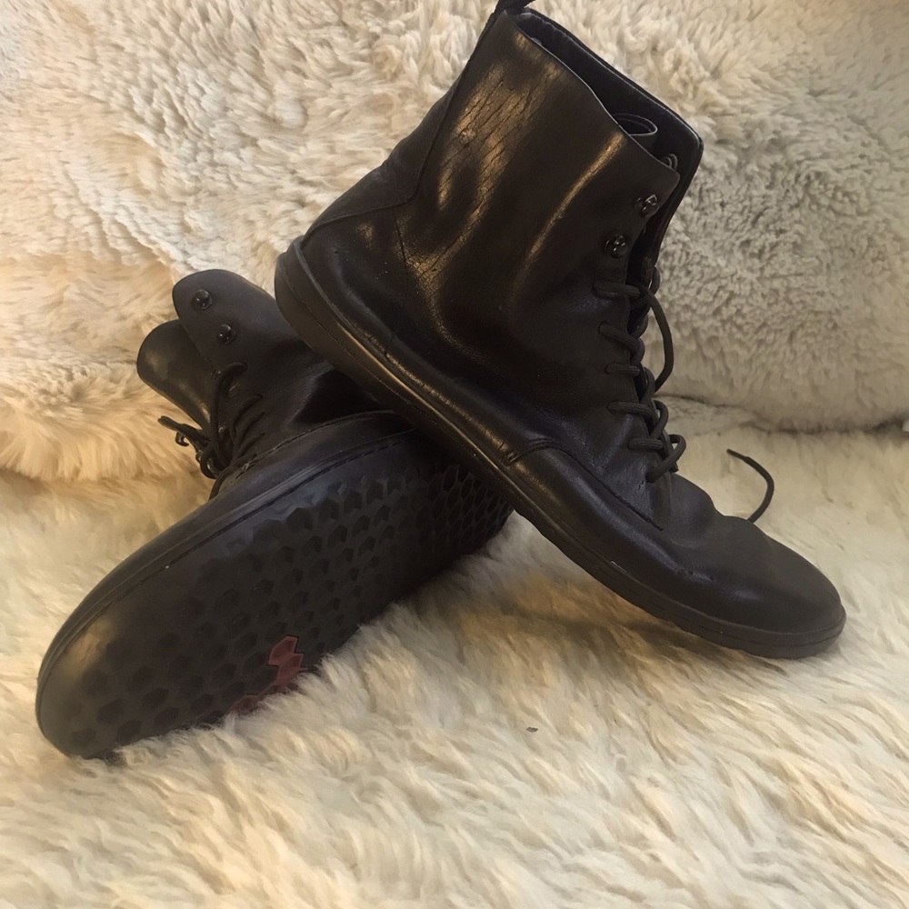 Vivobarefoot Gobi hi women's sz 9 barefoot boot